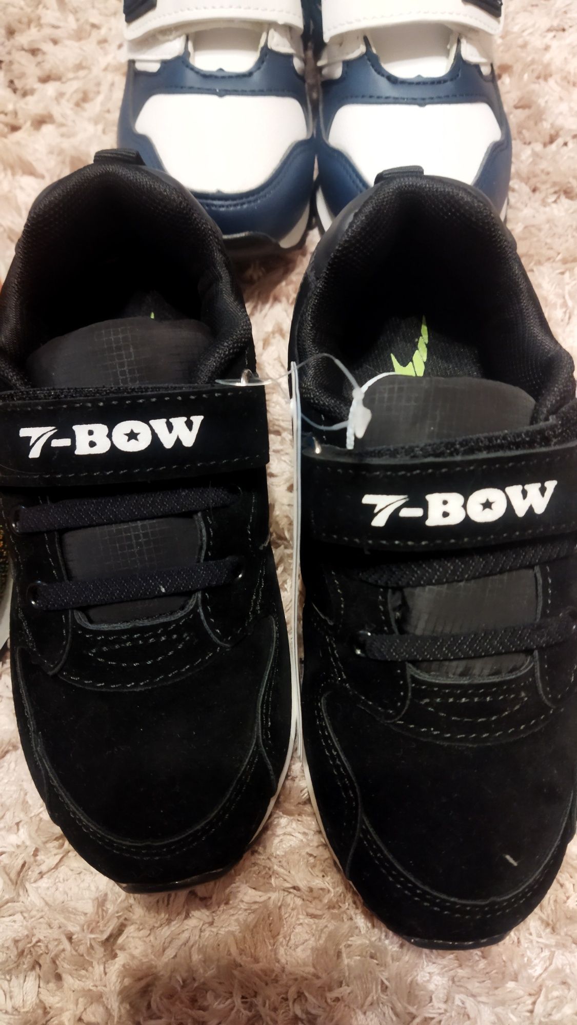 Новые кроссовки  для мальчика