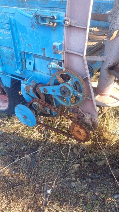 Remorca imprastiat gunoi de grajd,moara cereale cardan tractor