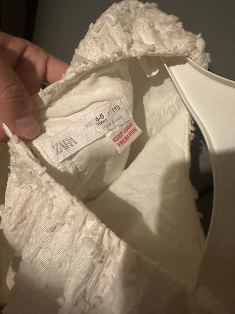 Лятна рокля за момиче Zara за 4-5 годишни