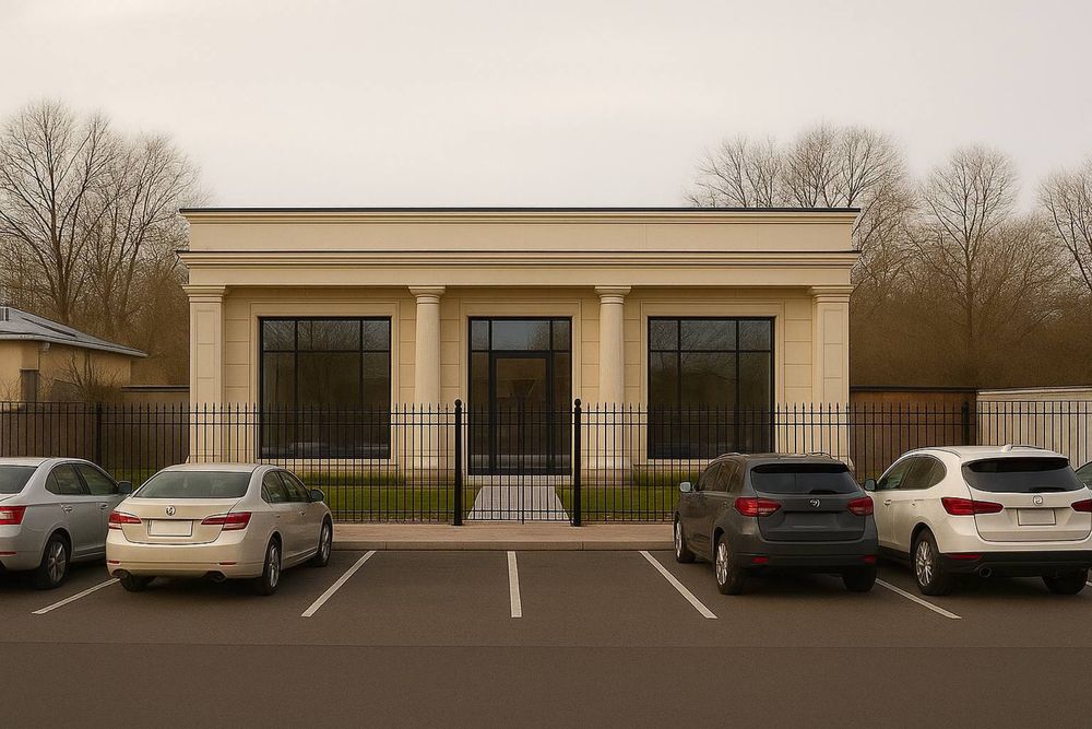 Новомосковская Продаётся участок с домом. Под офис