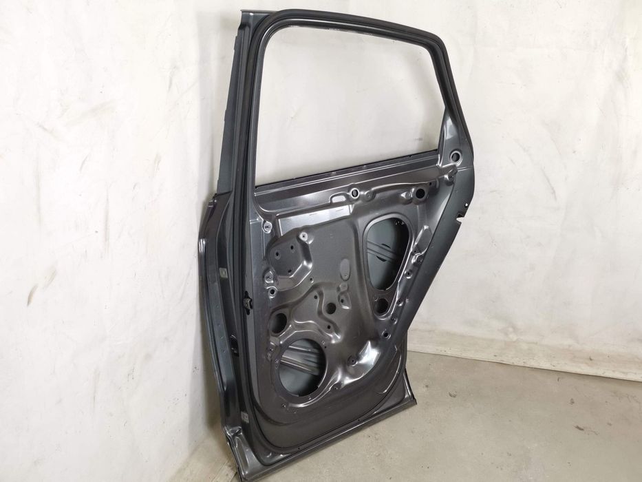 Дясна задна врата Ауди Q5 / Audi Q5 [ - ] В добро състояние