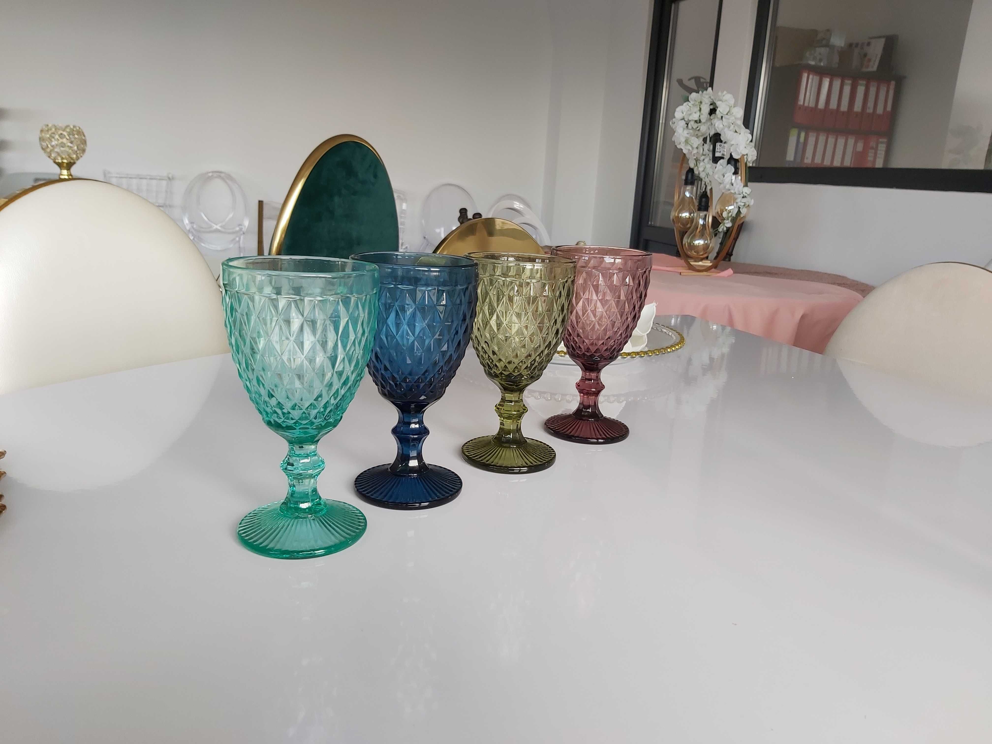 Pahare colorate pentru evenimente, pahare tip cupa goblet vintage