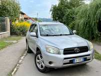 Toyota Rav-4  , 4x4 !