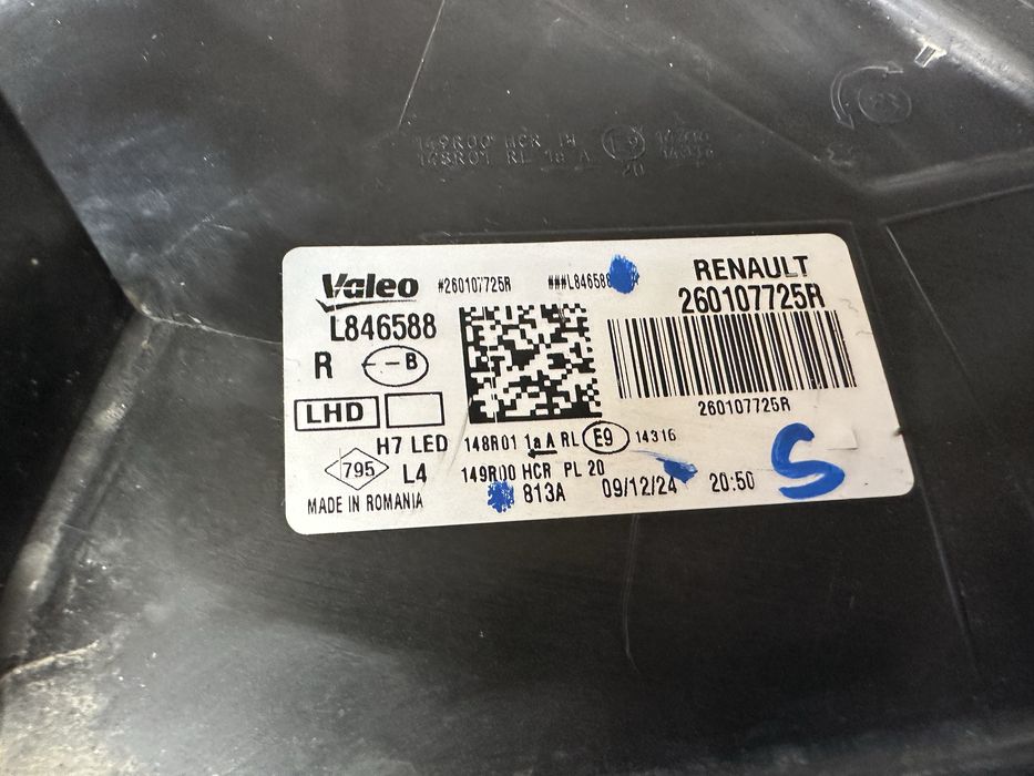 Far dreapta full led dacia duster 3.cod:260107725.r.