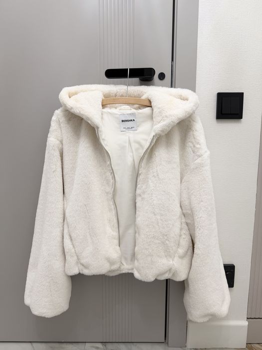 Bershka куртка размер S