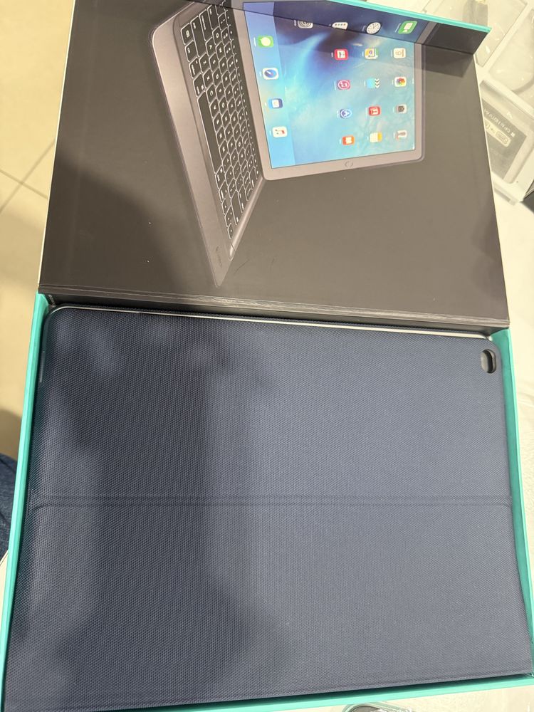 Клавиатура за iPad Pro 12.9