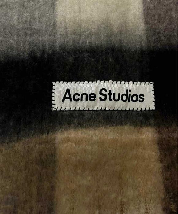 Fular Acne Studio nou