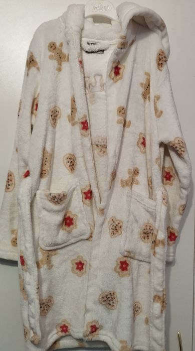 Пухкав коледен халат 9-10 г.