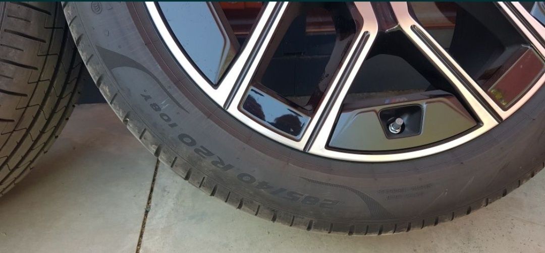 255/45r20 Pirelli P-zero 285/40r20  4бр. Спорт Пакет летни гуми