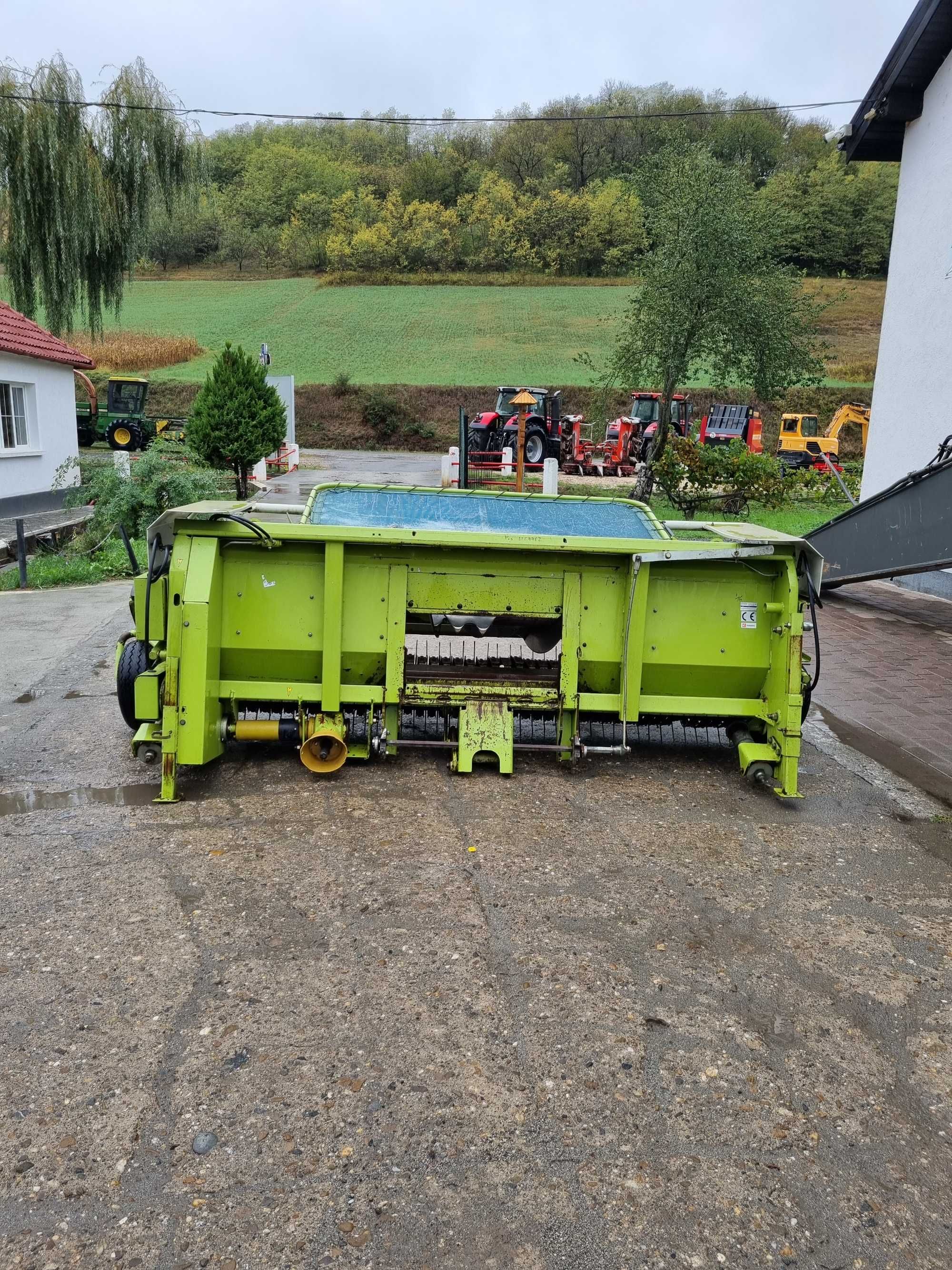 Schimb cu ingrasaminte/seminte/auto Heder/masa semifân Claas PU300