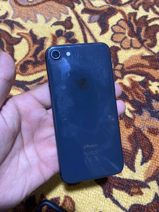 Iphone 8 aybi yoq