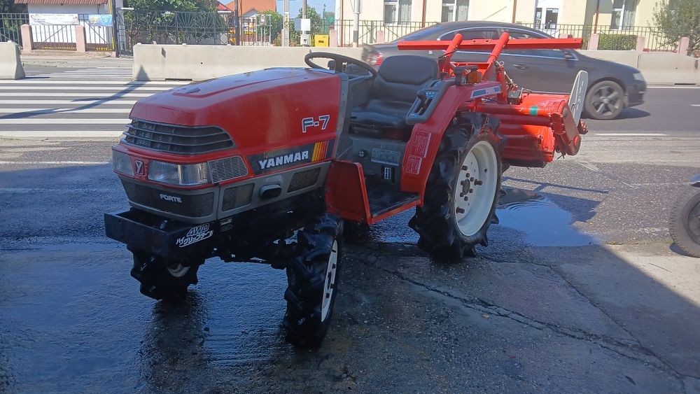 Tractor japonez Yanmar