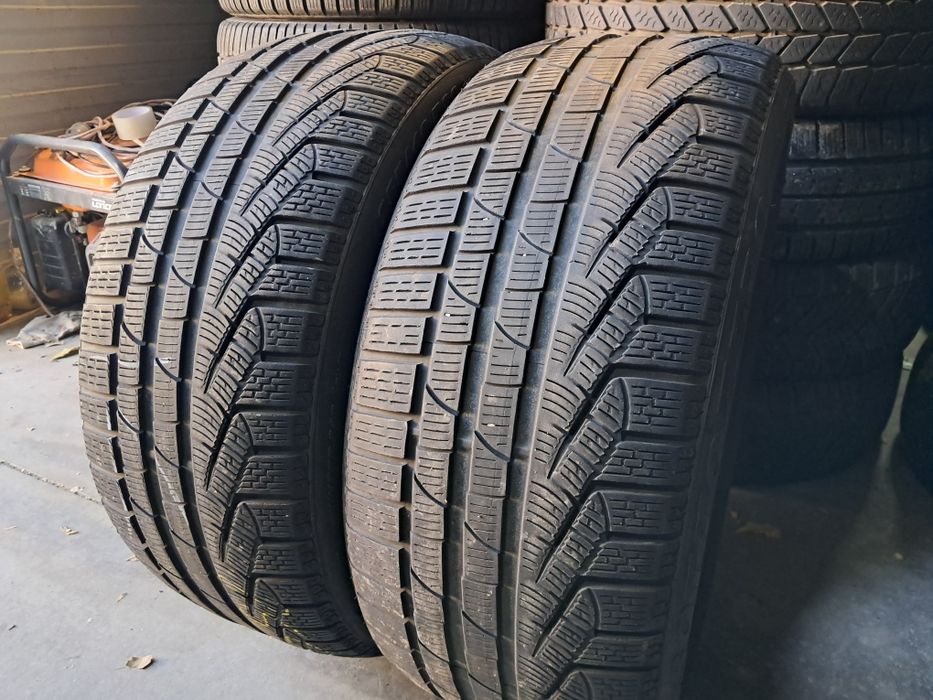 Anvelope second iarna 255 40 R20 Pirelli