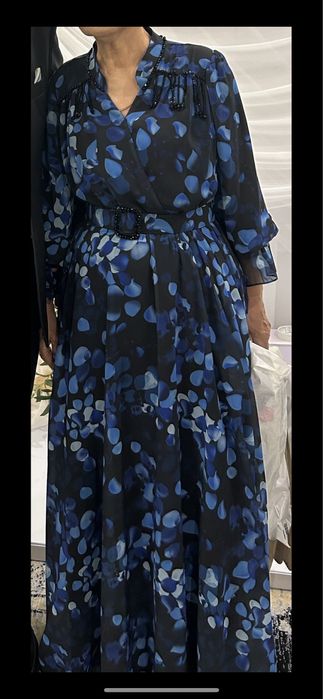 Шикарное платье в пол