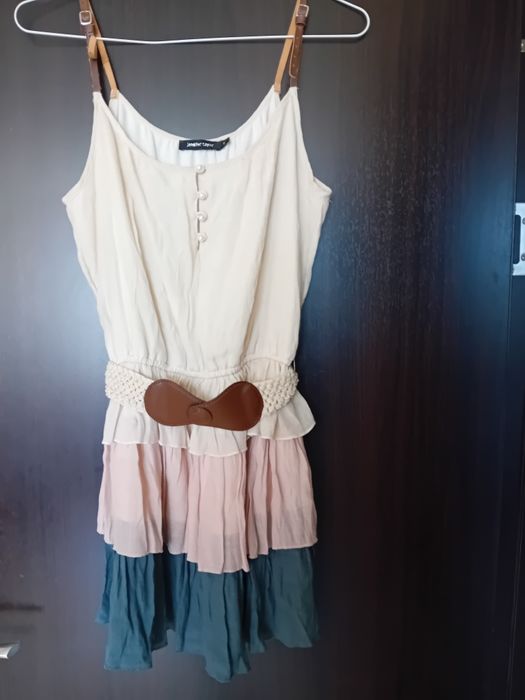 Лятна рокля с презрамки