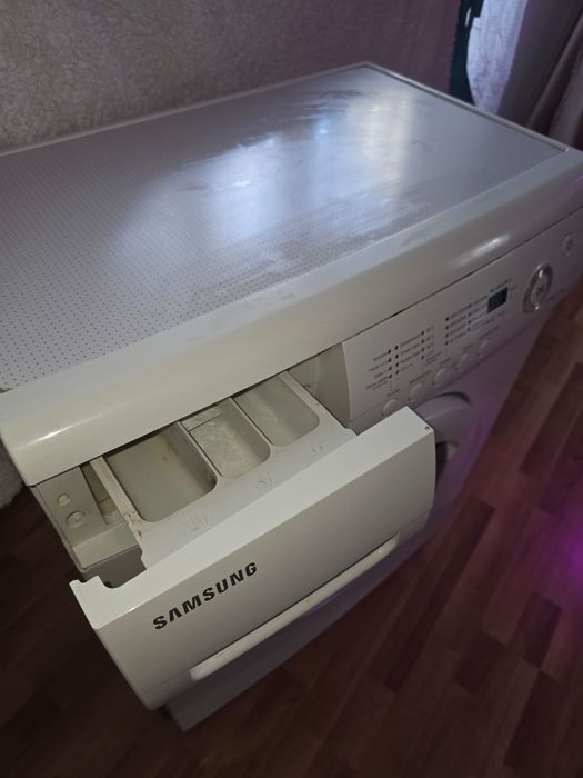 Продам стиральную машину