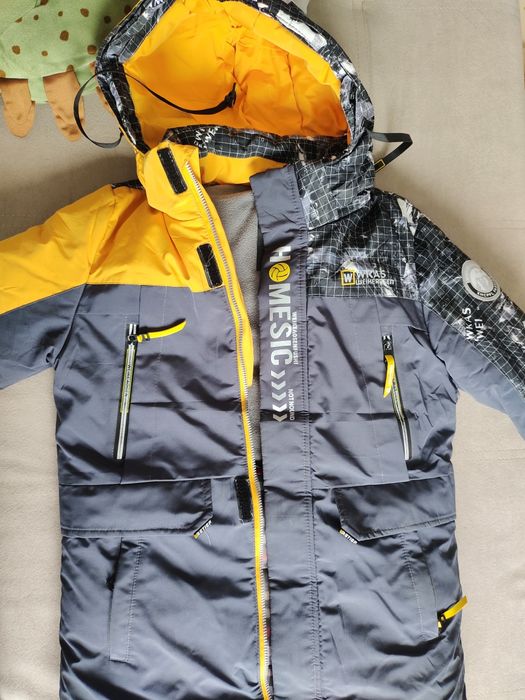 Новая куртка пуховик на мальчика зимняя