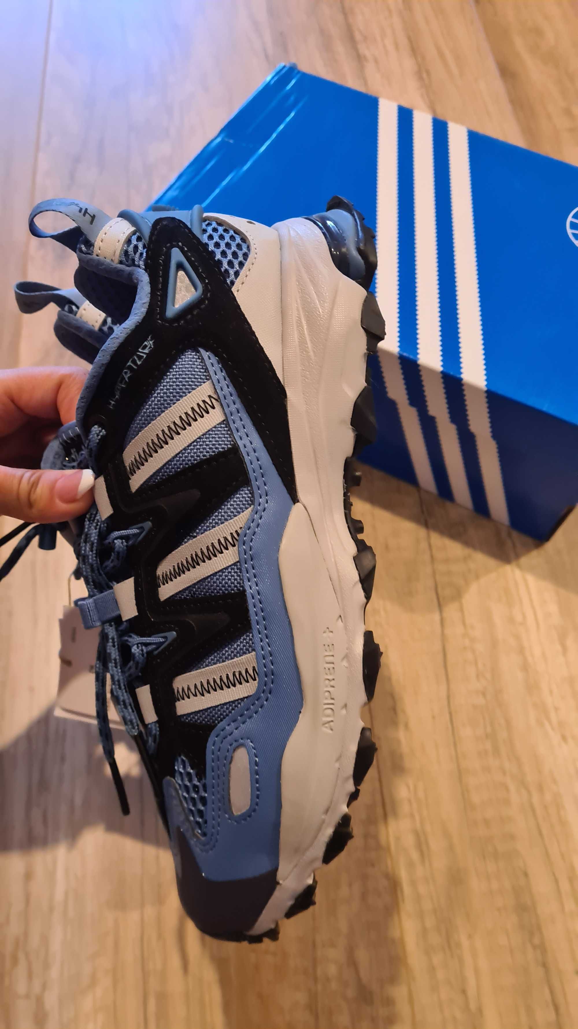 Adidas hyperturf 38,39- дамски маратонки