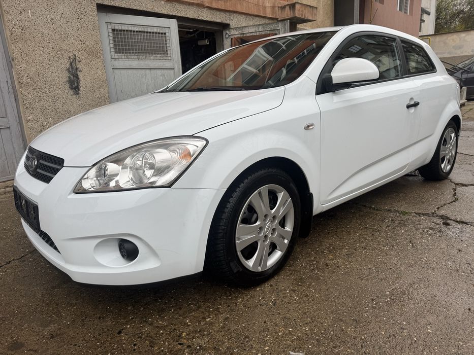 Kia Ceed 2009 год.