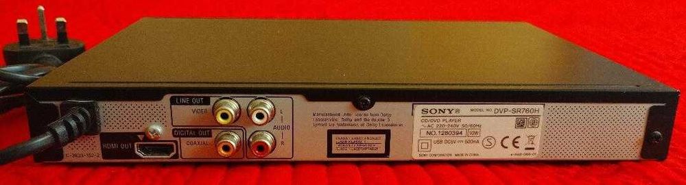 CD-DVD Player Sony DVP-SR760H, Negru + telecomanda + adaptor priza