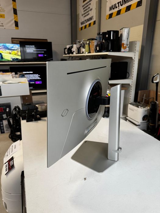 Monitor Samsung Smart OLED G8