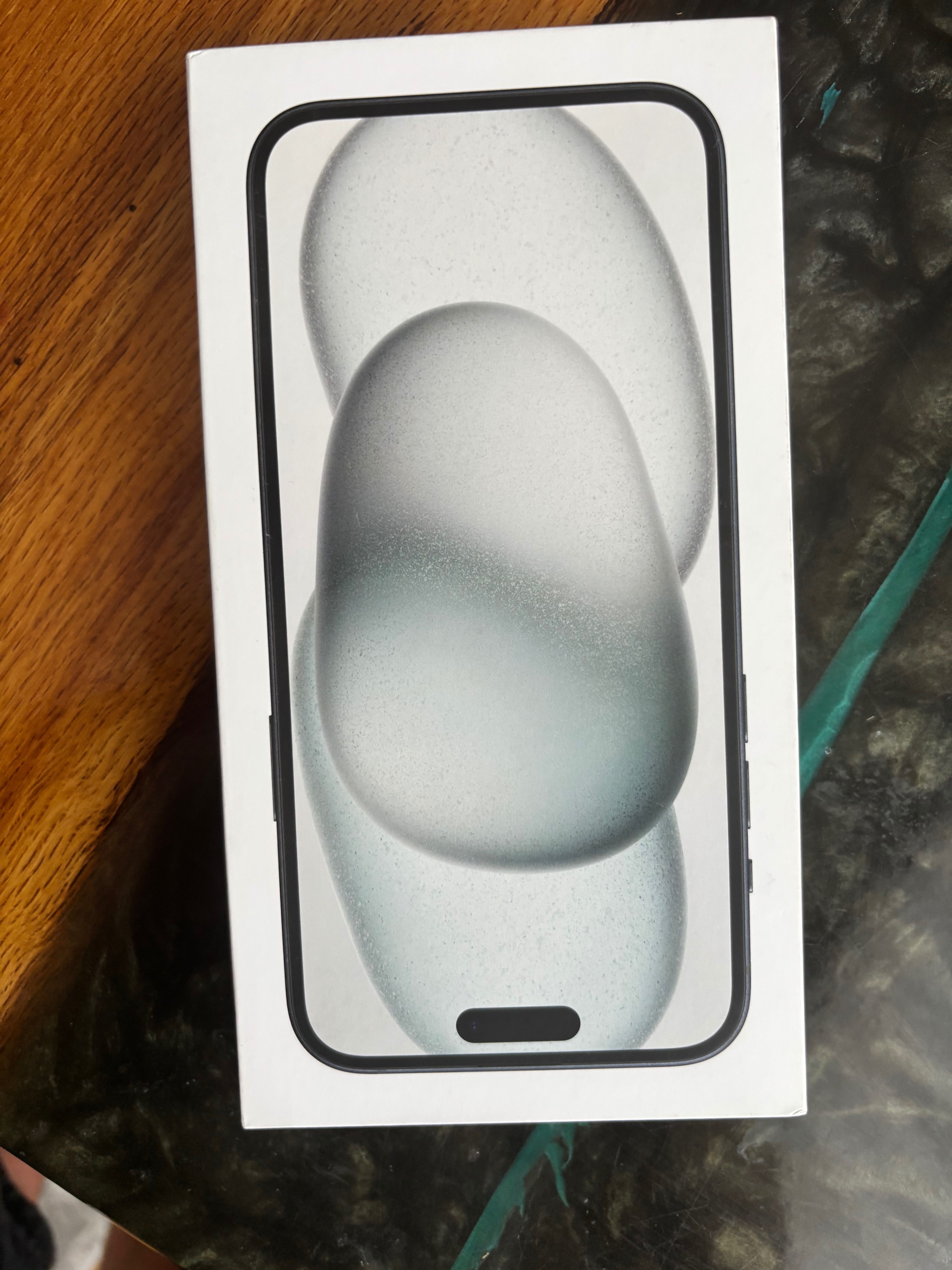 iPhone 15 plus 128gb