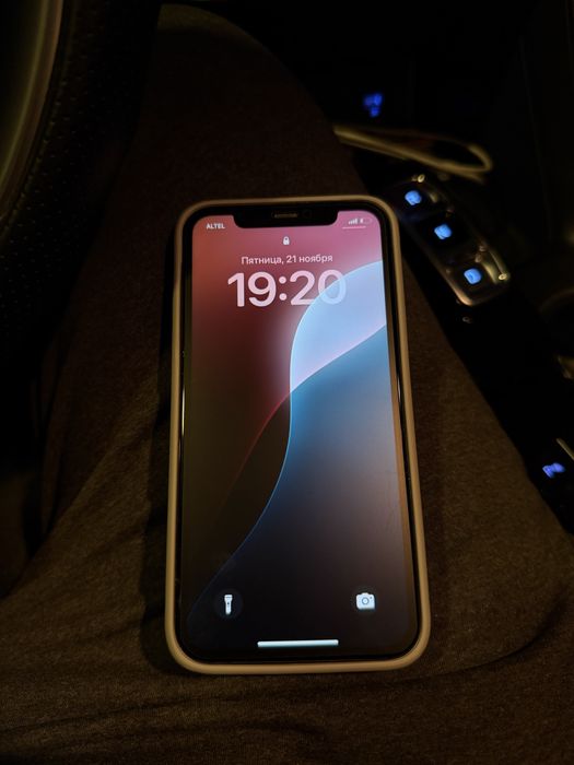 IPhone 11 black 64gb