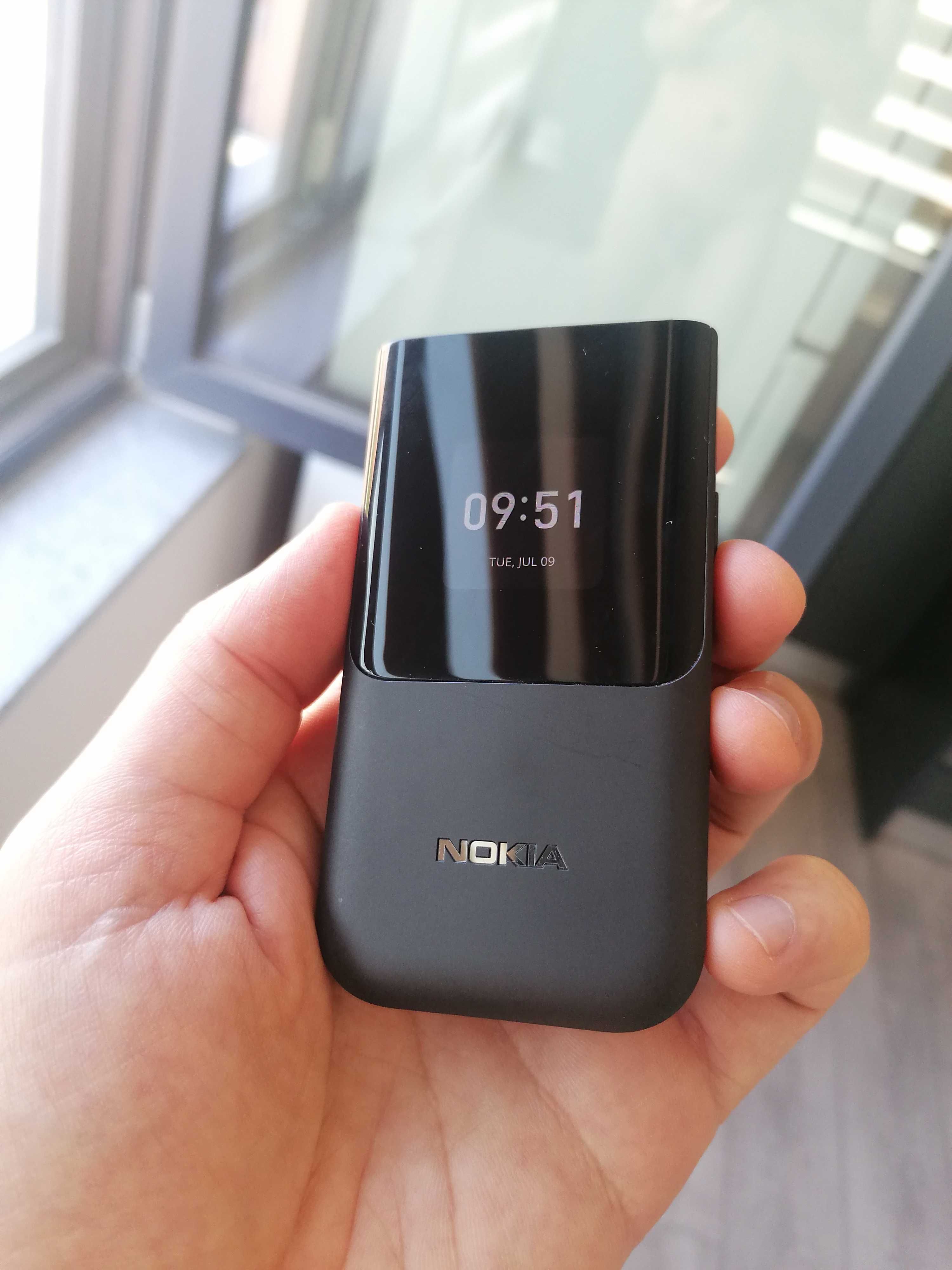 Nokia 2720 flip + калъф от естествена кожа