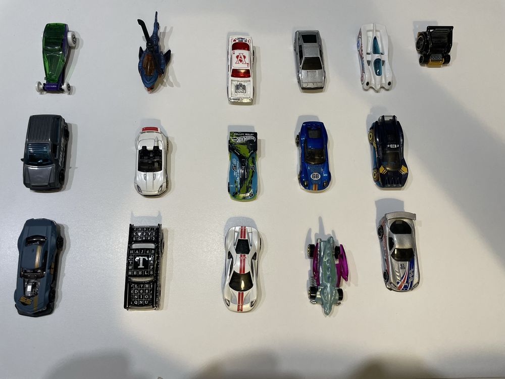 Hotwheels колички: 4 лв брой