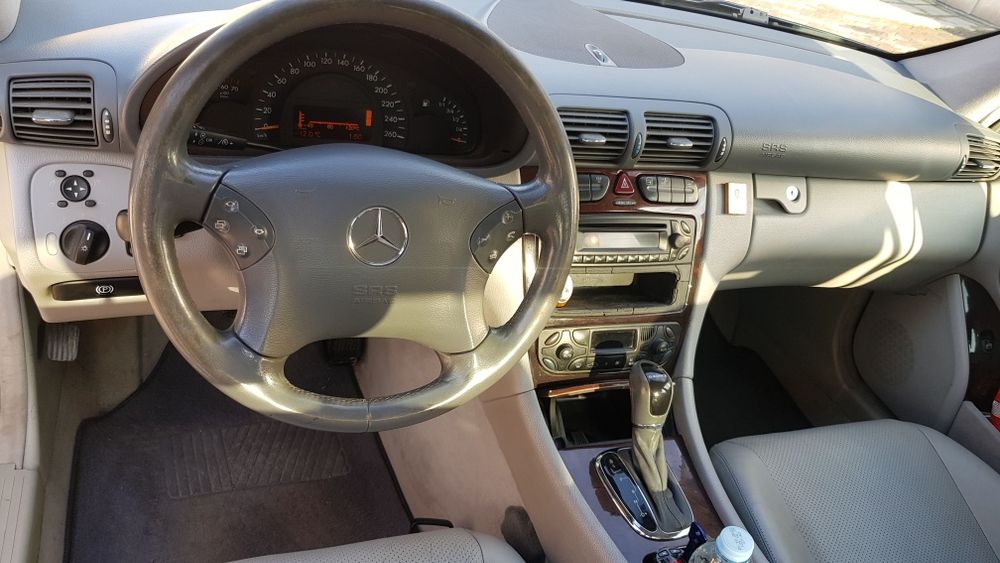 Мерцедес C200 Kompressor 163 к.с. Elegance- Автомат