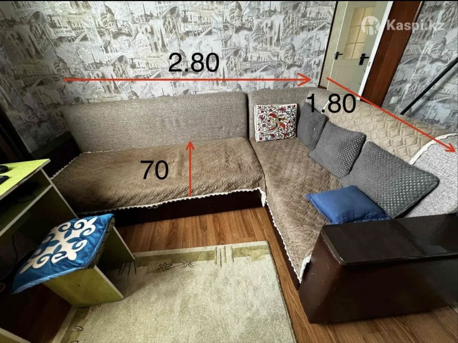 Продается хороший диван