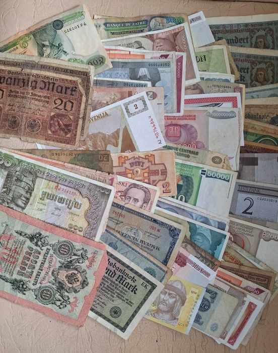 LOT 100 BANCNOTE straine scoase din circulatie