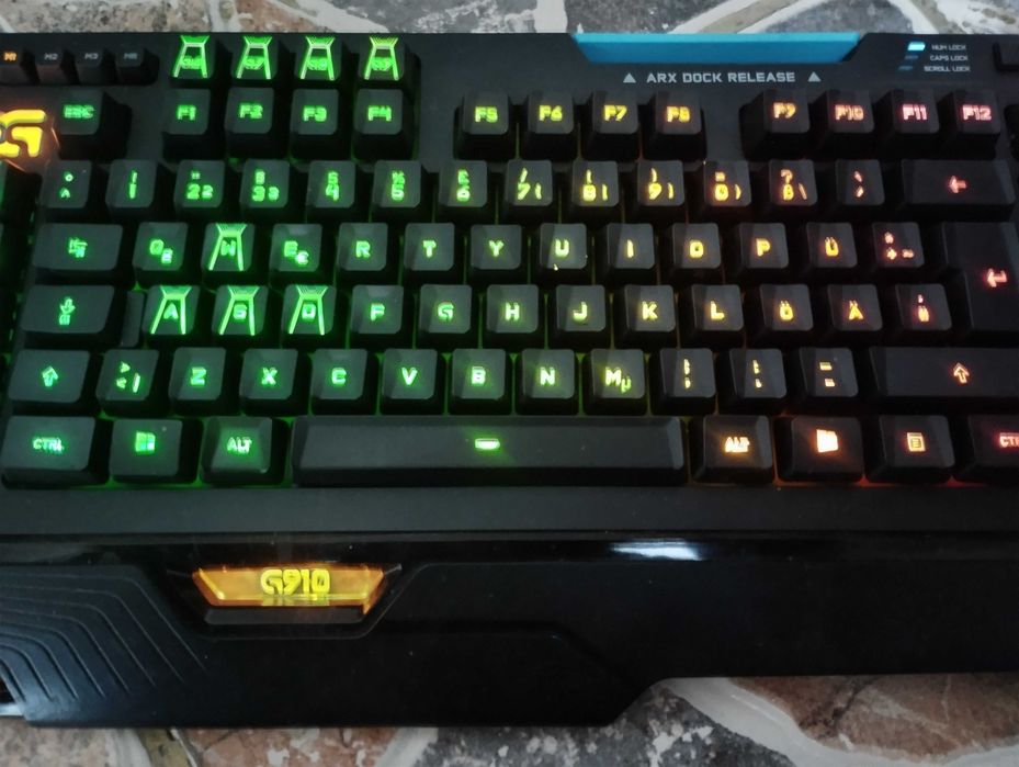 Tastatură high end Logitech G910 Orion