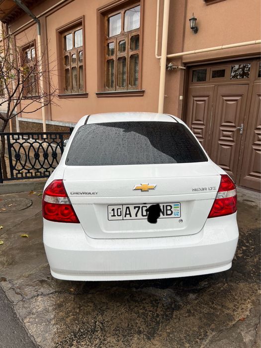 Arenda Vikup nexia 3