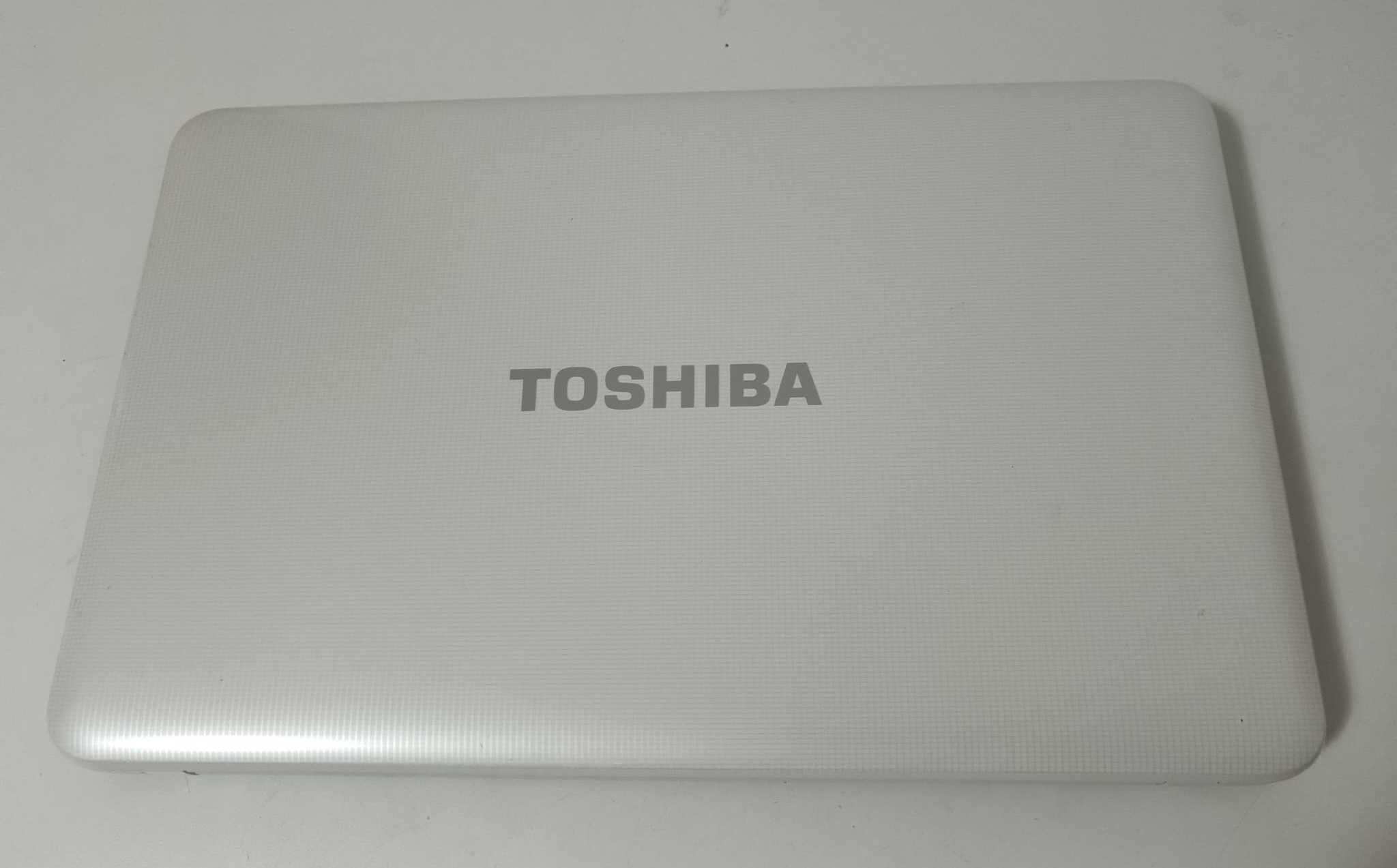 Laptop Toshiba - 4GB RAM, 110GB SSD + 600GB HDD, proc. Intel 2.20 GHz