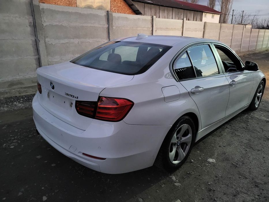 Usa spate dreapta/ Usa spate stanga/ Capota spate/ Stopuri spate BMW F30