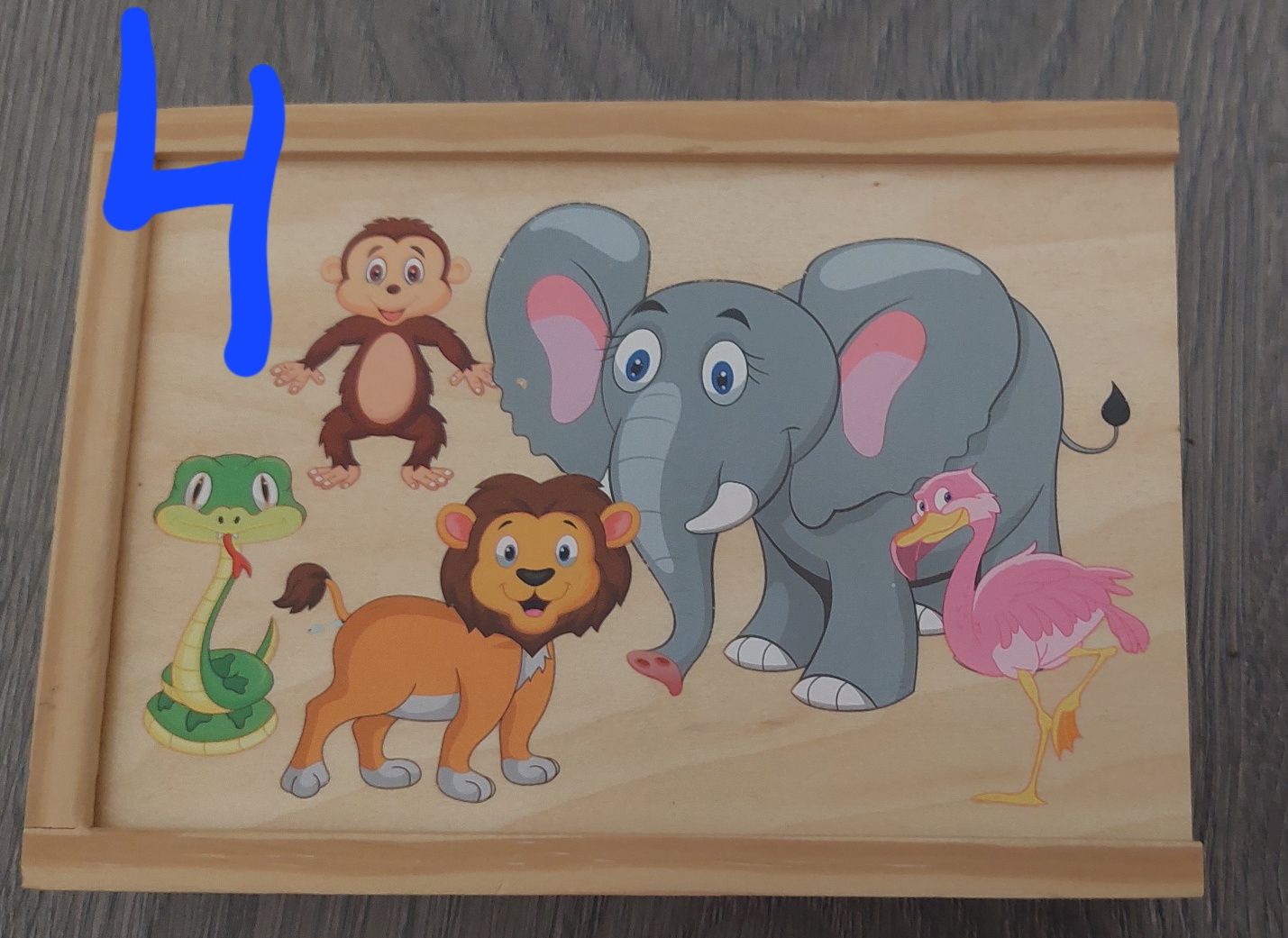 Дървени занимателни играчки