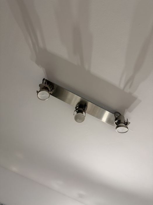 Plafoniera 3 spoturi + becuri