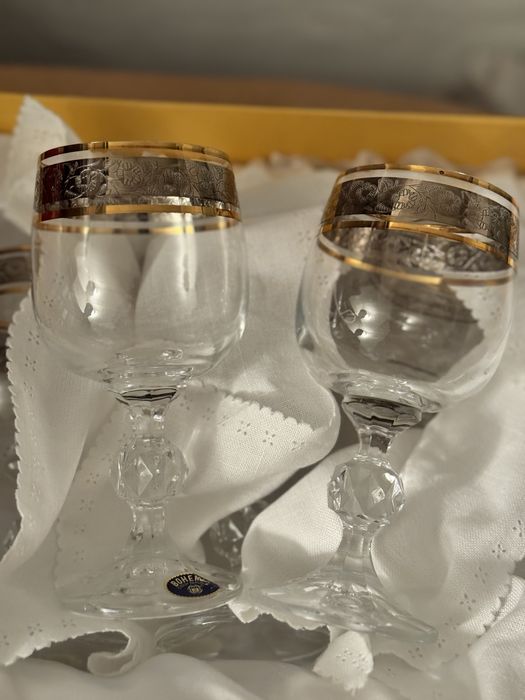 Продам хрустальные бокалы