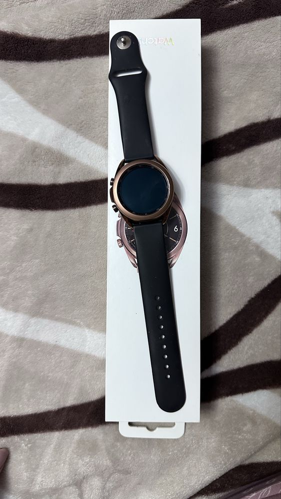 Продаю Смарт-часы Samsung Galaxy Watch 3  бронзовые