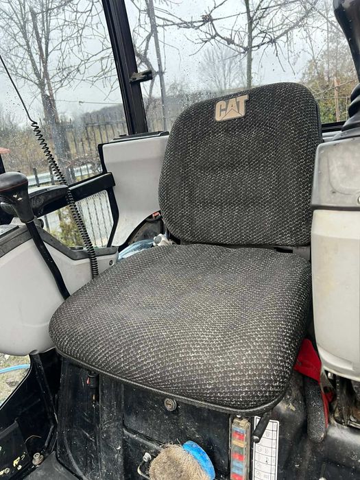 Miniexcavator Caterpilar 1,707 kg trailer 2021