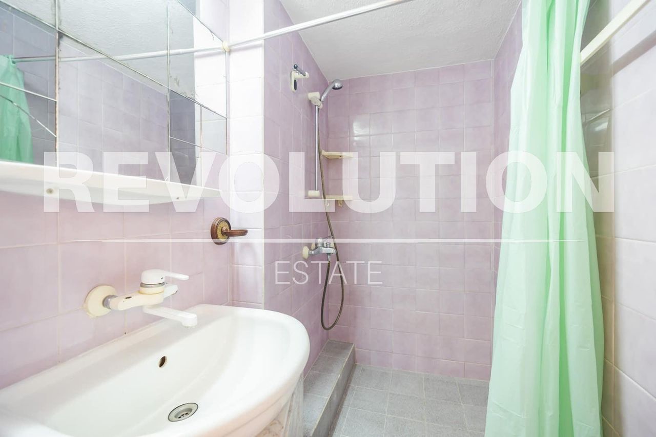 Дава се под наем Двустаен апартамент в Варна, Левски - 52 кв.м за 425 € - Снимка #5