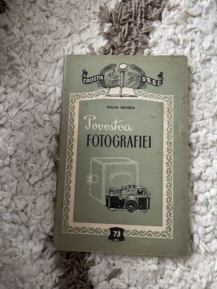 Carti fotografie