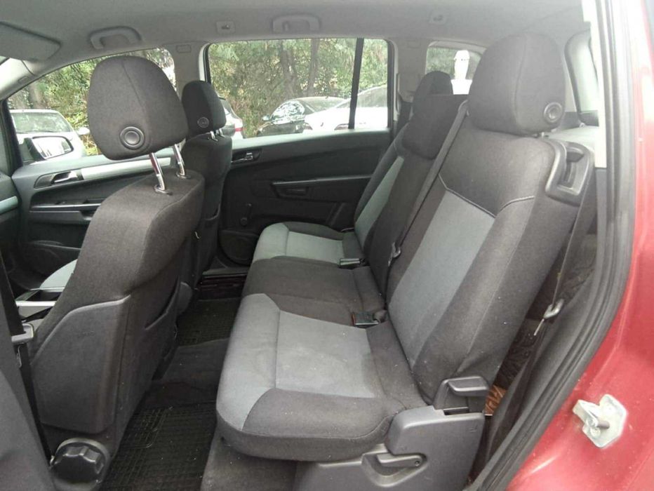 Vand sau schimb opel zafira