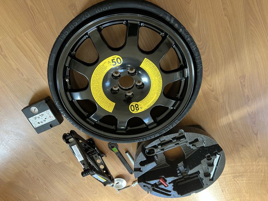 Kit Roata Rezerva Slim Noua Cayenne/ Audi Q8 Q7/ Bentayga/ Touareg CR7