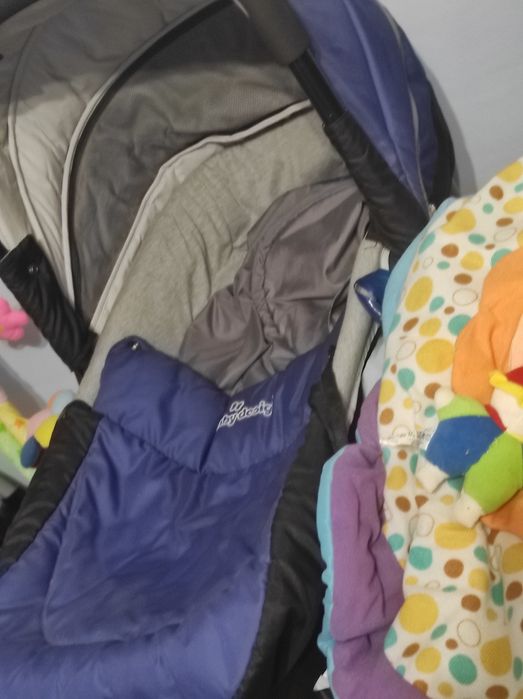 Детска количка и кош