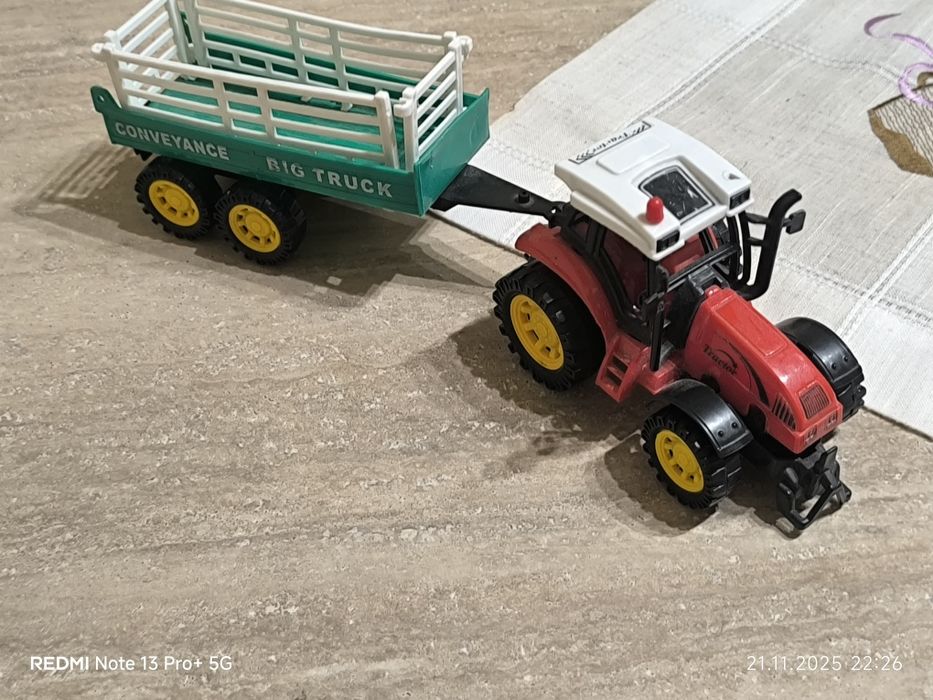 Vând două tractoare