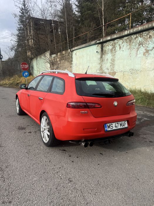 Alfa romeo 159, schimb cu autoturism/autotuilitara min6 loc + dif