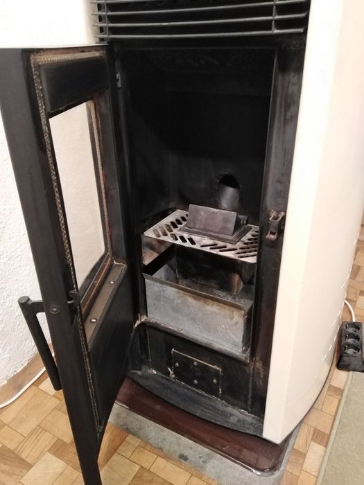 Пелетна камина Burnit