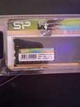 Продавам неизползвана рам памет Silicon Power 8GB 3200ghz